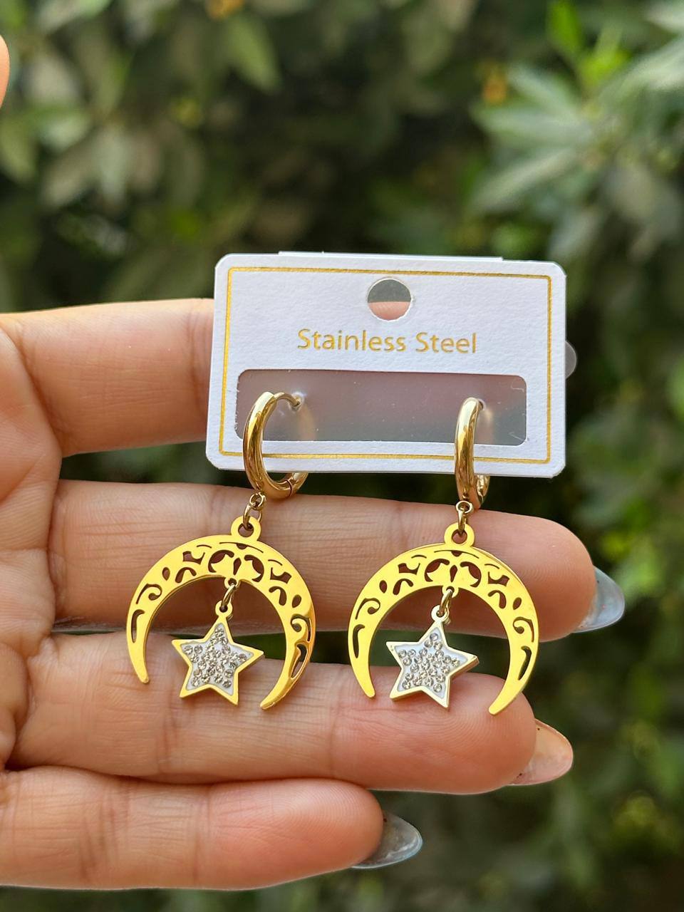 Chic earrings
